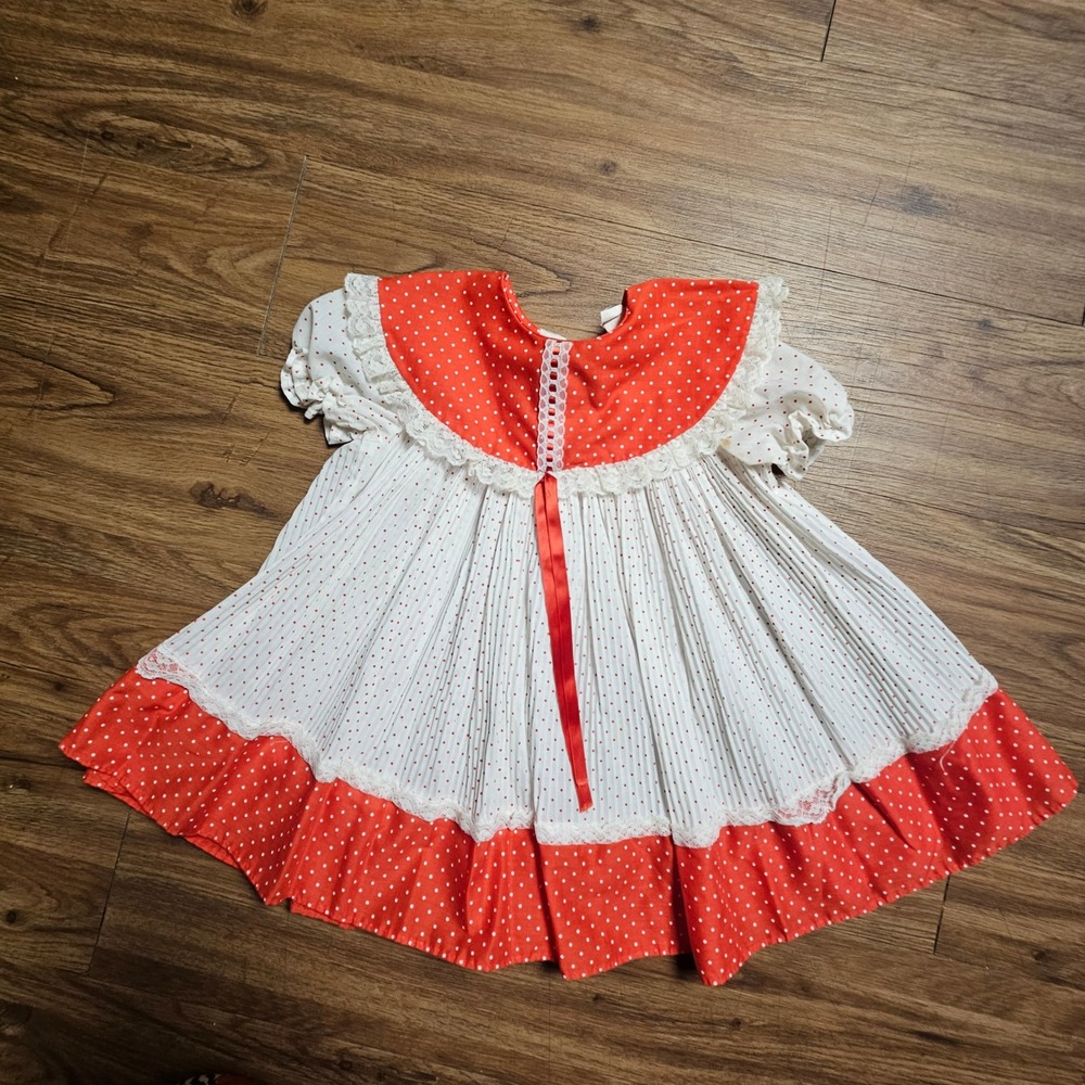 Vintage 60s 70s Roanna Girls Polka Dot Lace Trim Pleated Dress 5T Cottagecore